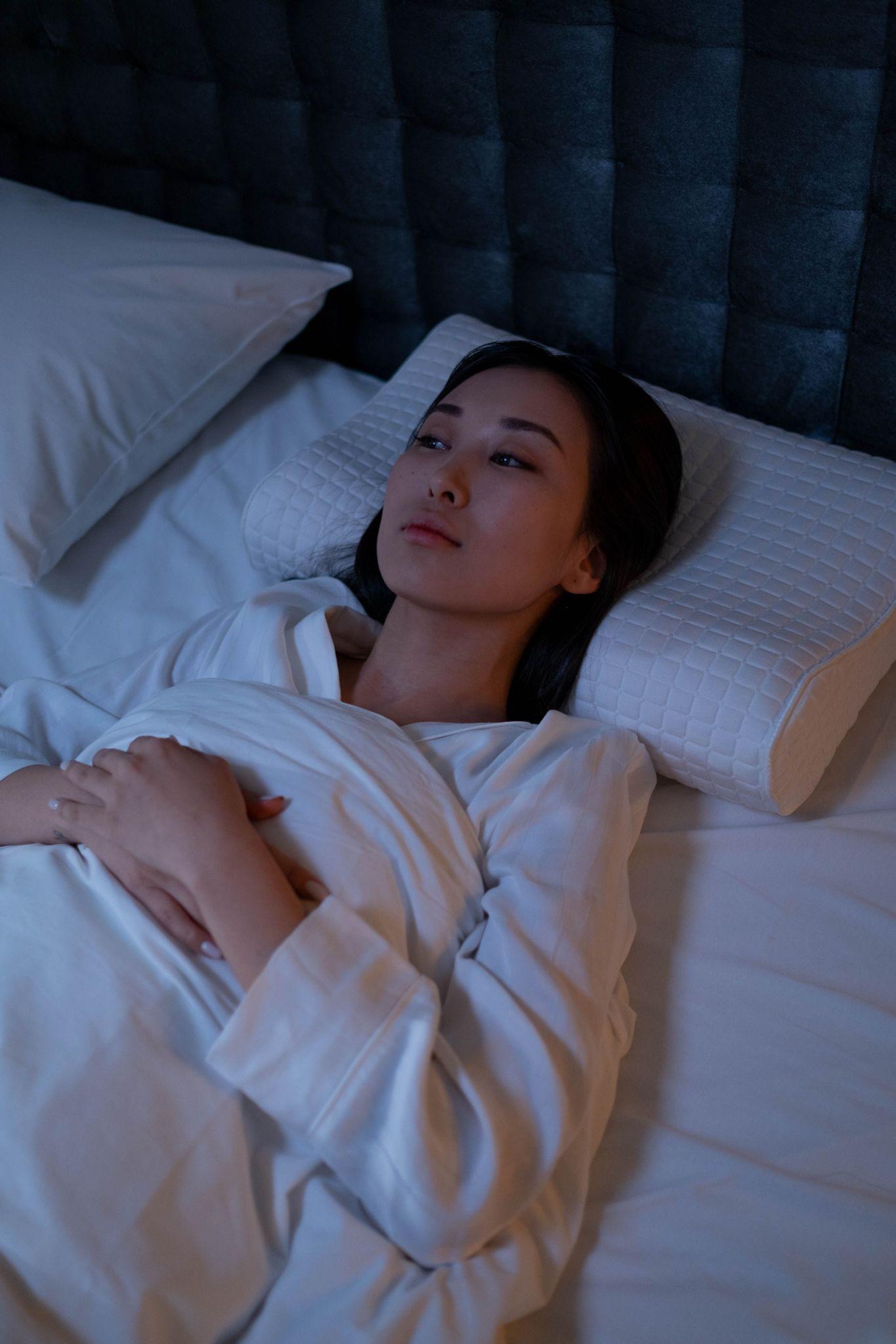 Tired but Can't Sleep? What You Should Know About Insomnia